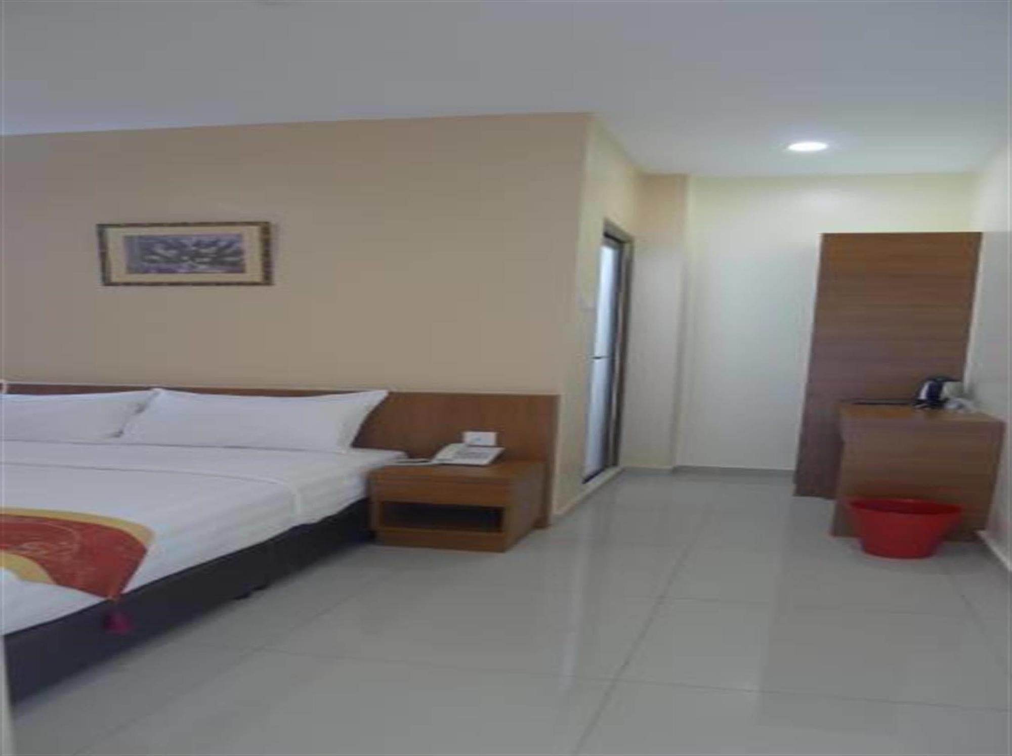 Hotel Zamburger Lamb Special Melaka Zewnętrze zdjęcie